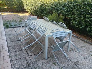 Tavolo da giardino
