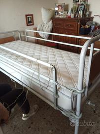 Letto ortopedico con sponde e materasso