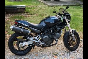 Ducati Monster 900s
