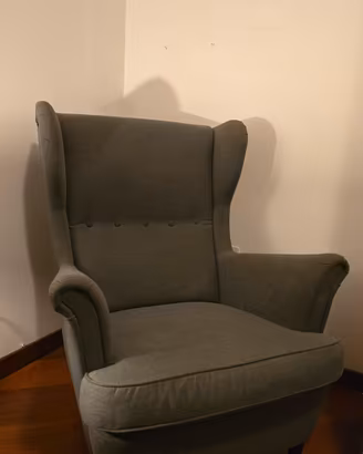 Poltrona IKEA STRANDMON