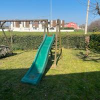 Altalena con scivolo