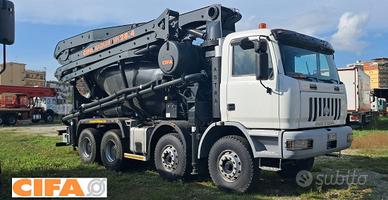 Beton pompa su Astra HD7  Quattro assi .