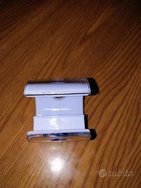 Supporto trasparente per telefono