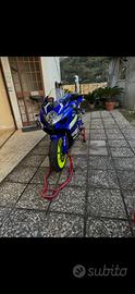 Suzuki gsx r 750 k7