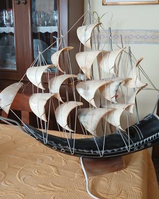 lampada veliero in madreperla