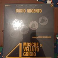 4 mosche di velluto grigio 4k 500 copie
