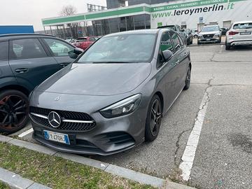 Mercedes Classe B180 allestimento AMG