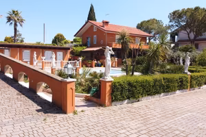 Stupenda villa con piscina e vista panoramica