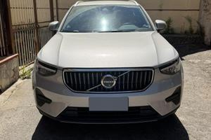 VOLVO XC40 HYBRID PLUG-IN