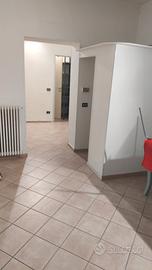 UFFICIO NEGOZIO VISIBILITÀ ESPOSIZIONE via Emilia