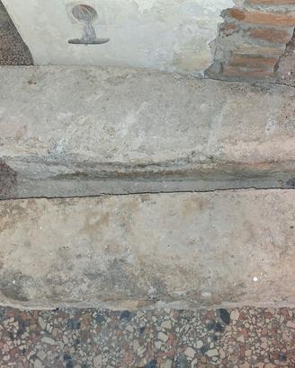 due lastre pietra per camini retró