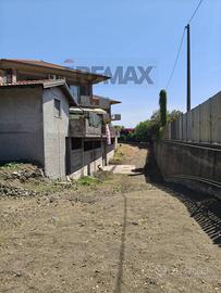 Locale Commerciale - Mascalucia