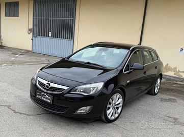 Opel Astra 1.7 CDTI 110CV Sports Tourer Cosmo Neop