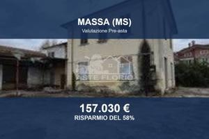 Immobile in asta di 343 m² con più di 5 locali a M