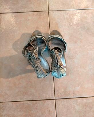 Sandali Guess 
