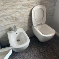 Sanitari e vasca da bagno