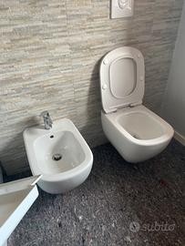 Sanitari e vasca da bagno