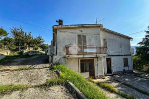 CASA INDIPENDENTE A CLETO