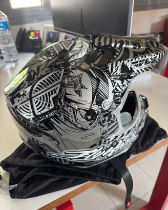 Casco Fly Racing Victory