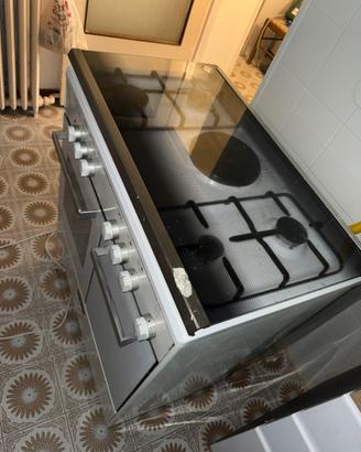 Gratis !!! nuovo forno con piano cottura