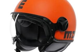 Casco momo design