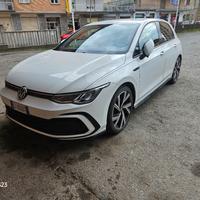Golf 8 r-line 1.5 tsi 131cv