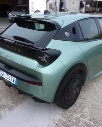 LANCIA Ypsilon Hybrid e-DCT