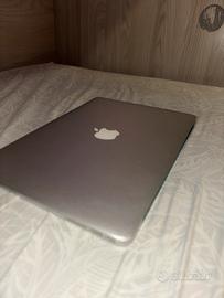 MacBook Air (13-inch, 2017)