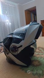 casco, guanti, giubbino moto