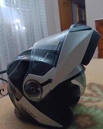 casco, guanti, giubbino moto