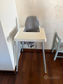 Seggiolone ikea con vassoio e copri sedia