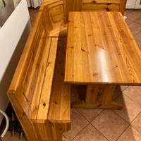 Mobile per taverna con angolo panca e tavolo