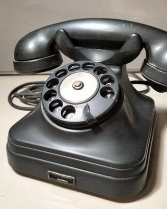 Telefono vintage In Bachelite F.A.C.E. Milano