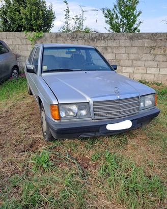 Mercedes 190 E per ricambi