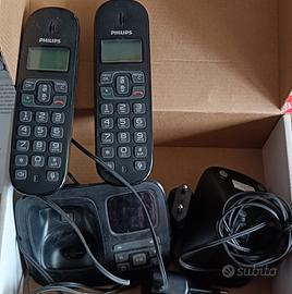 Due telefoni con segreteria telefonica Philips