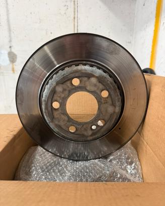 Freni posteriori mercedes-benz C220d
