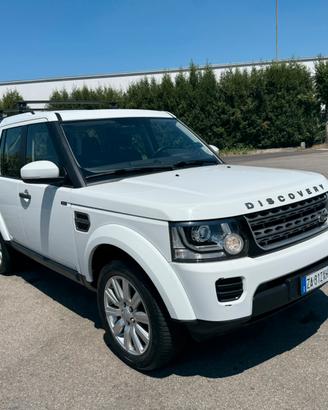 Land Rover Discovery 4 3.0 TDV6 S