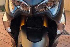 YAMAHA TMAX sx Sport Editon del 2019. 18750km