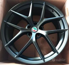 Cerchi in lega 20" Alfa STELVIO con pneumatici