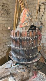 antico torchio per il vino