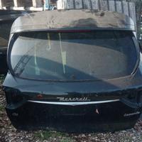 Maserati Levante Portellone