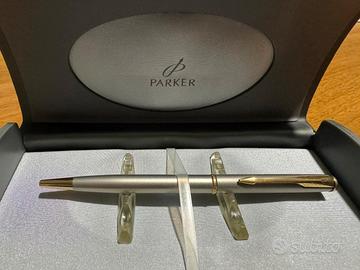 penna Parker 