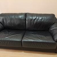 Divano tre posti in pelle con  letto matrimoniale 