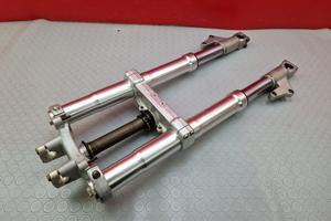FORCELLA STELI DUCATI MONSTER 900 1999 2002 IE 200