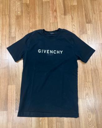 Maglietta givenchy