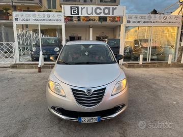 Lancia Ypsilon 1.2 GPL ECOCHIC 2013