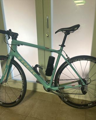 Bici Corsa Trek madone four series carbonio