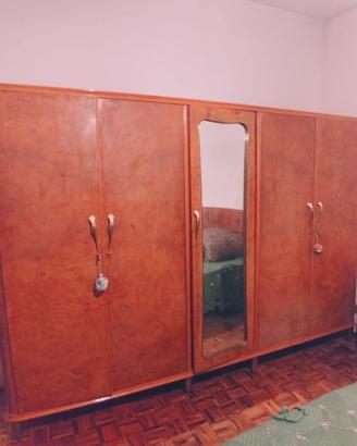 armadio stile Chippendale