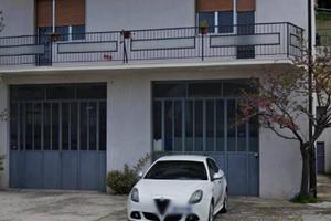 Box / Garage di 113 m² a Atessa