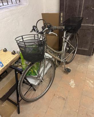 BICICLETTA DA DONNA IN LEGA ALLUMINIO  RUOTE 28